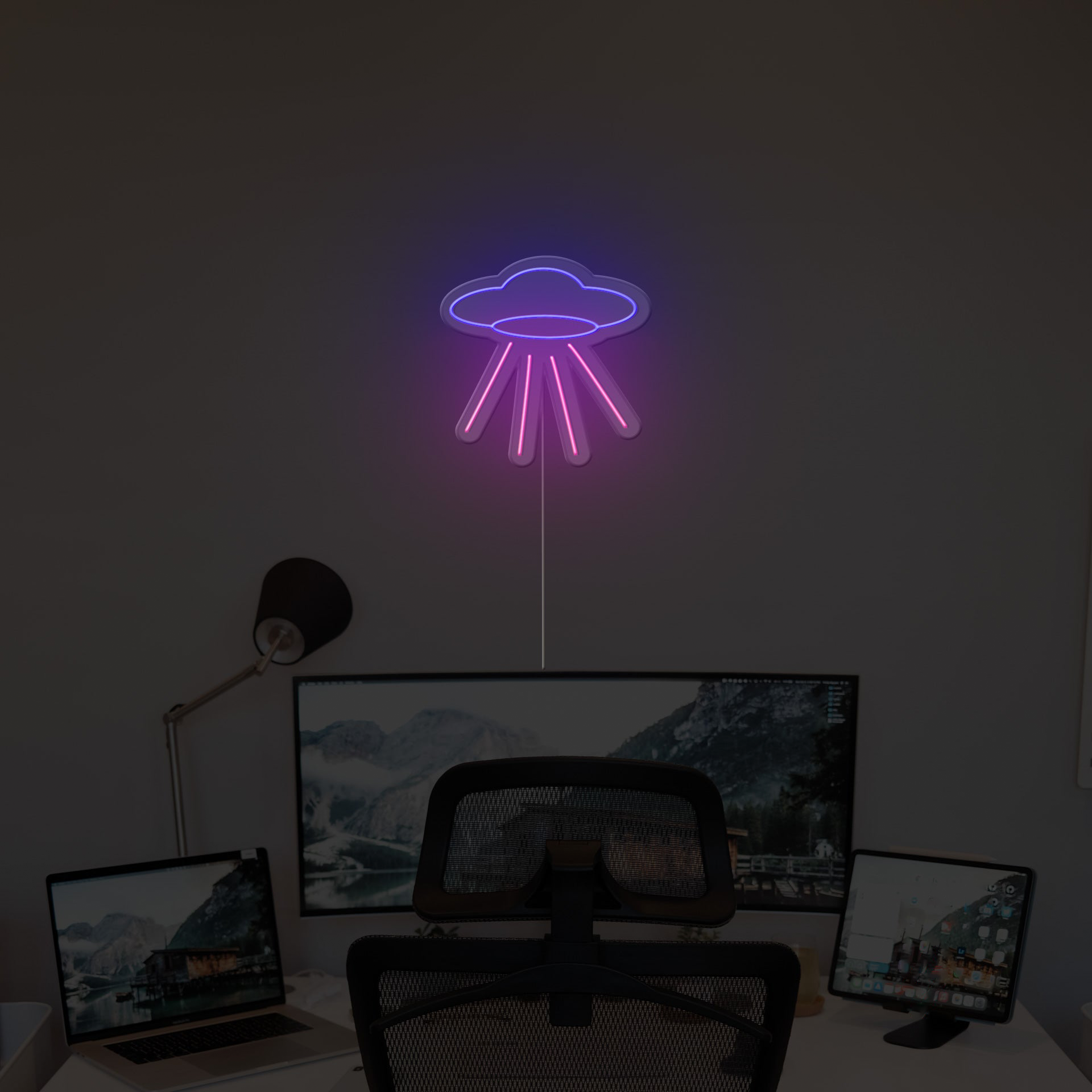 ufo-neon-sign
